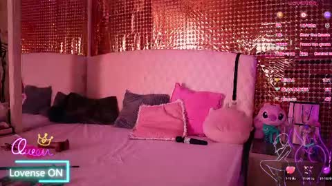 anya_sky_ online show from August 12, 7:43 am