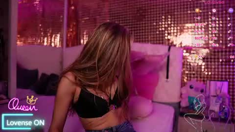 anya_sky_ online show from August 13, 5:32 am