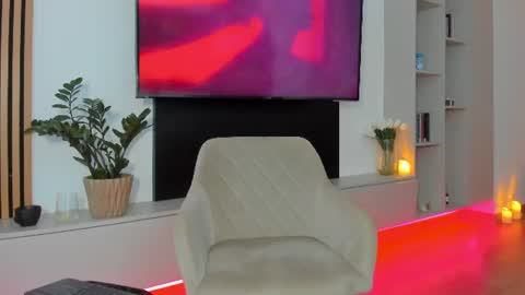 anyabrunette online show from August 13, 4:43 pm