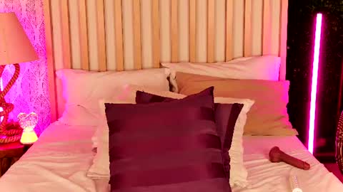 Anya online show from August 13, 8:23 pm