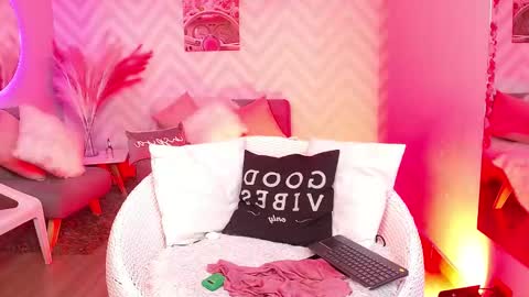 anyawink online show from February 19, 9:34 pm