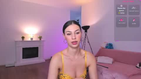 Anysa Smith online show from July 28, 6:08 am