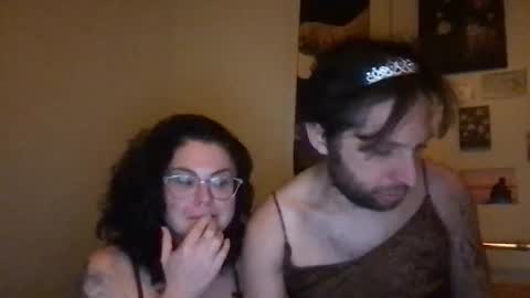 Mikey online show from April 26, 6:31 am