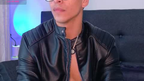 aodaboy online show from August 10, 4:52 pm