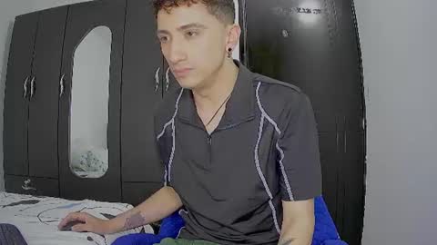 aogut17 online show from August 13, 2:36 am