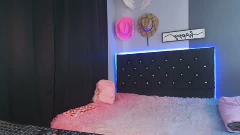 aome_higurashi22 online show from August 11, 12:51 pm