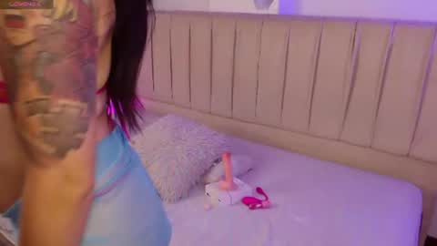 aphril_bluee online show from July 22, 1:13 pm