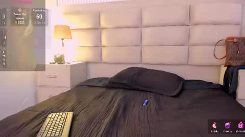 aphrodite online show from July 28, 1:33 am