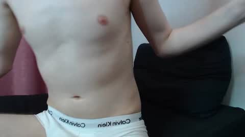 apofis_boy online show from July 25, 9:19 pm