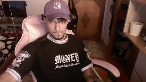 apolo_s online show from May 1, 4:33 pm