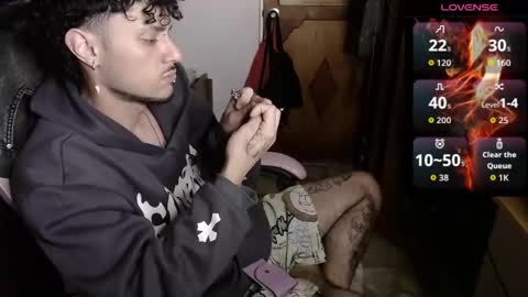 apolo_s online show from May 11, 4:04 am
