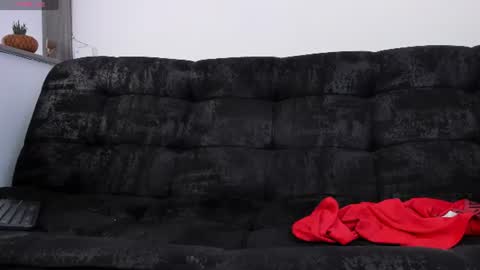 Apolo Klein online show from August 8, 6:41 pm