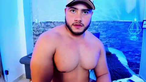 apolorusso online show from August 11, 5:48 pm