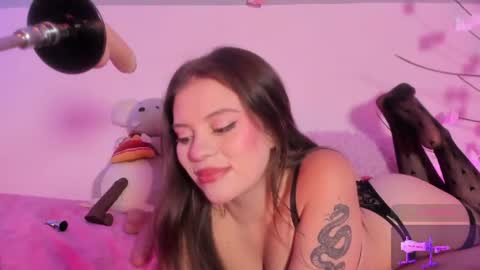 Lily online show from August 8, 2:50 pm