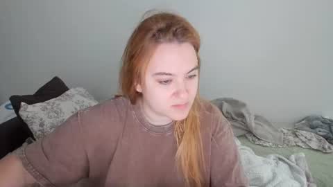 appleyummybuns online show from June 13, 10:45 am