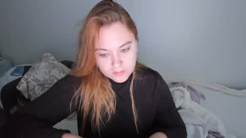 appleyummybuns online show from June 17, 10:47 am