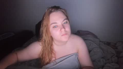 appleyummybuns online show from June 24, 8:22 pm