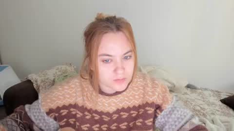 appleyummybuns online show from July 8, 4:49 am