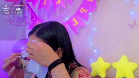 april_bennett online show from August 7, 1:11 pm