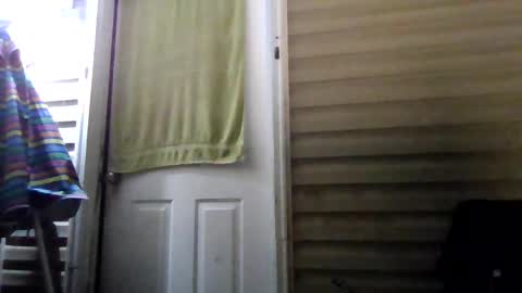 aprilanna online show from May 17, 7:53 am
