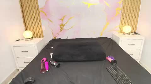 aprillross online show from May 27, 4:31 pm