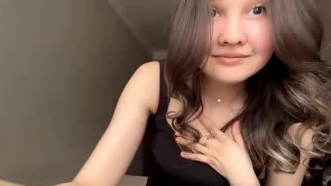 aracelypeaker online show from April 26, 12:56 pm
