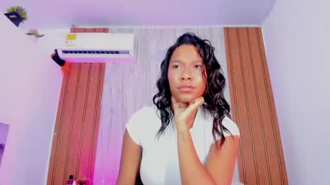 aratnzacute online show from August 13, 10:24 pm