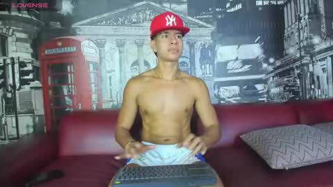 --- Archange --- online show from August 15, 1:59 pm