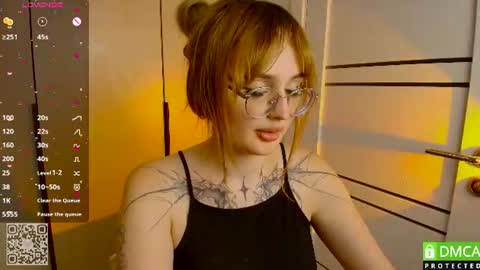 Nikki online show from August 14, 1:53 am