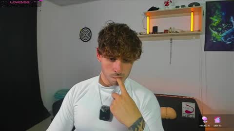 ares_blue online show from July 6, 11:24 am