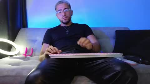 Mateo online show from August 5, 10:08 pm