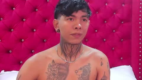  A R E S P A X T O N N  online show from August 8, 2:50 pm