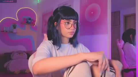 ari_blis online show from July 10, 11:32 pm