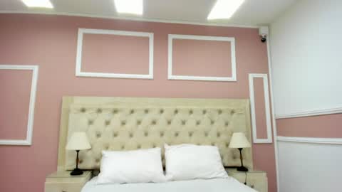 ari_dolce online show from August 14, 11:19 pm
