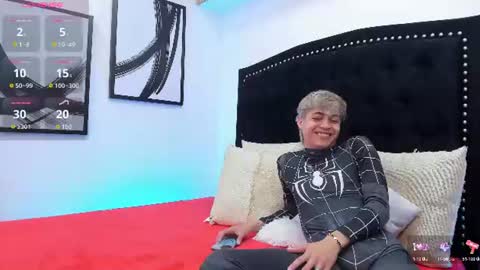 ari_stonne online show from August 11, 1:57 pm