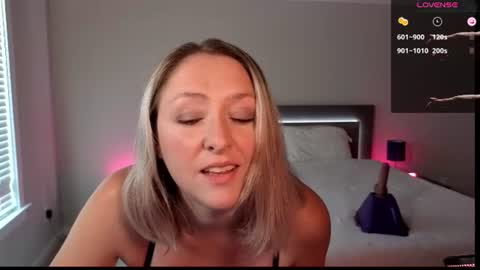 Aria B online show from June 17, 3:22 pm