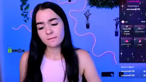 Aria online show from August 4, 9:23 pm