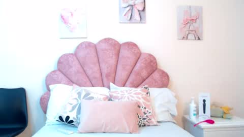 aria_martiin online show from August 12, 1:02 pm