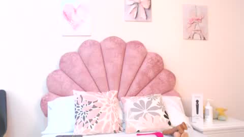aria_martiin online show from August 13, 4:43 pm