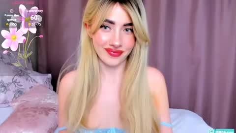 aria_montclair online show from August 7, 5:57 pm