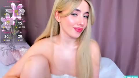aria_montclair online show from August 8, 11:05 pm