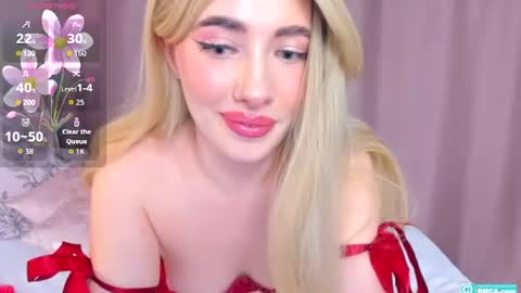 aria_montclair online show from August 13, 7:28 pm