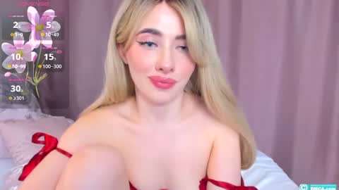 aria_montclair online show from August 13, 9:40 pm