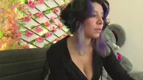 aria_silk online show from July 31, 6:46 pm