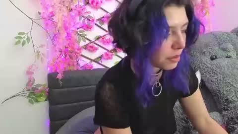 aria_silk online show from August 6, 9:58 pm