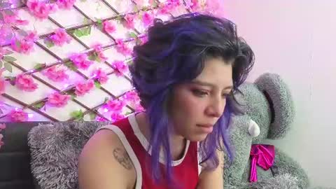 aria_silk online show from August 9, 5:36 pm