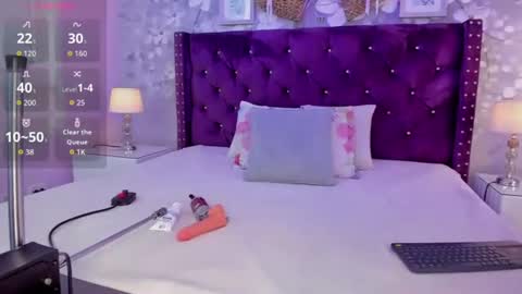 Aria  online show from August 14, 7:39 pm