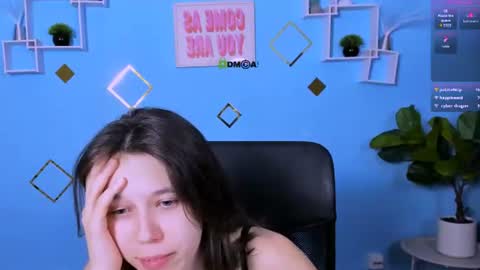 aria_wild_ online show from August 5, 11:14 pm