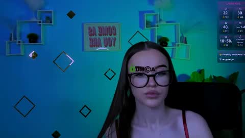 aria_wild_ online show from August 10, 8:10 pm