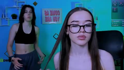 aria_wild_ online show from August 11, 12:56 am